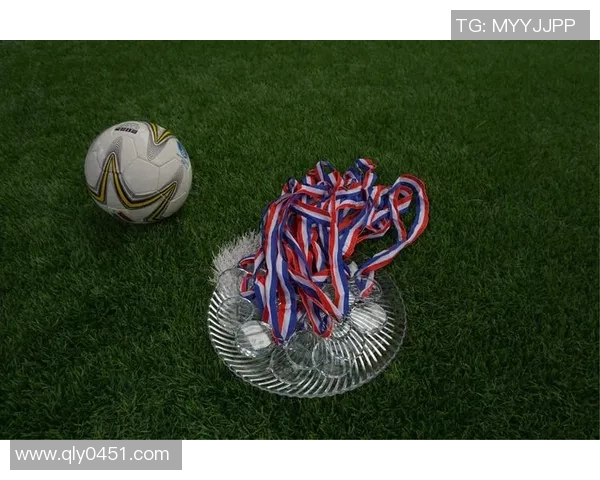 精选足球球星卡盒推荐 玩转收藏热潮 让你拥抱足球激情与荣耀